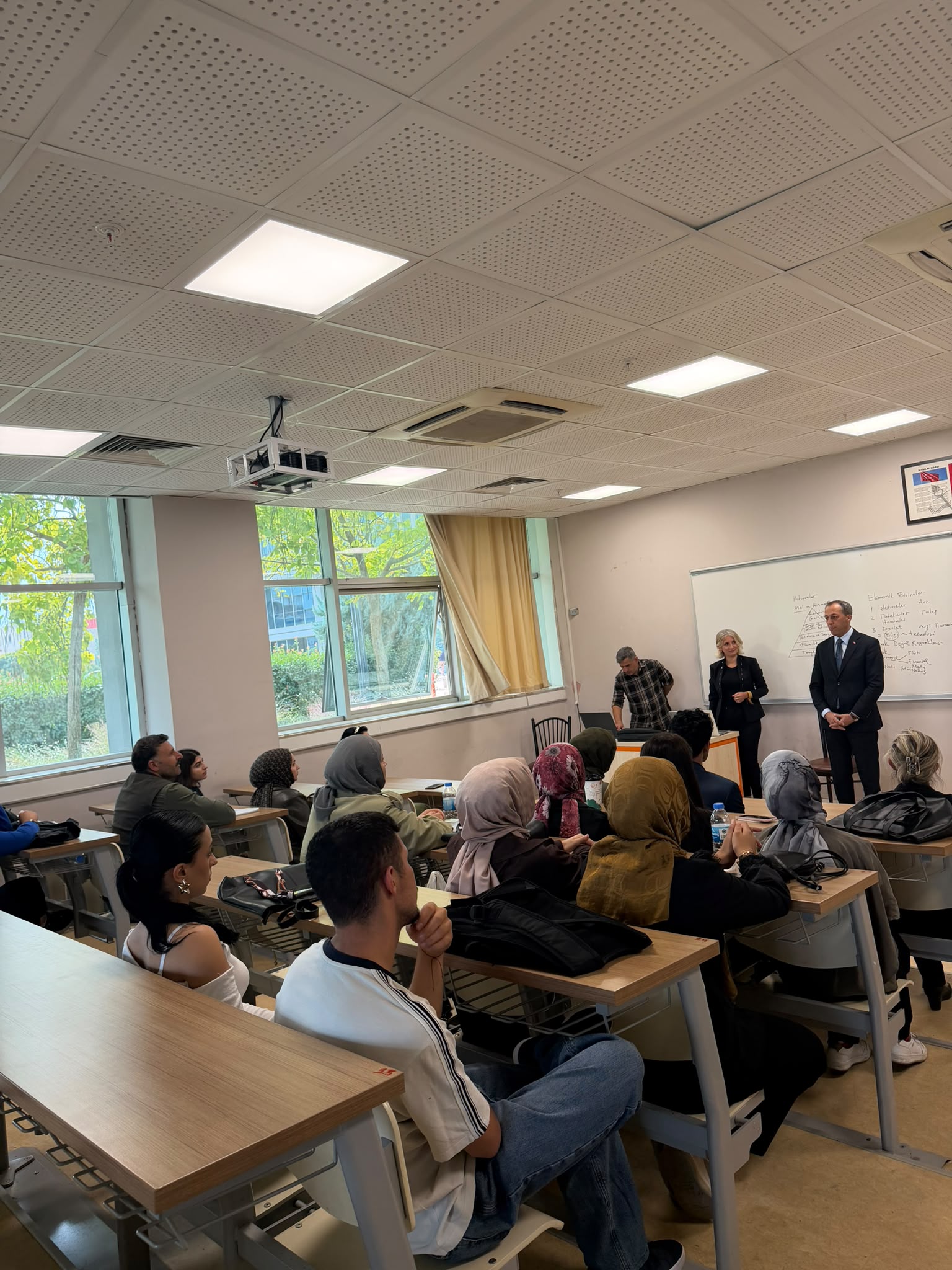 Rekreasyon Yönetimi Bölümünde Tanışma ve Oryantasyon Toplantısı Gerçekleştirildi